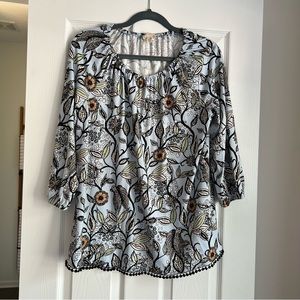 Cupio 3/4 length sleeve top, size large